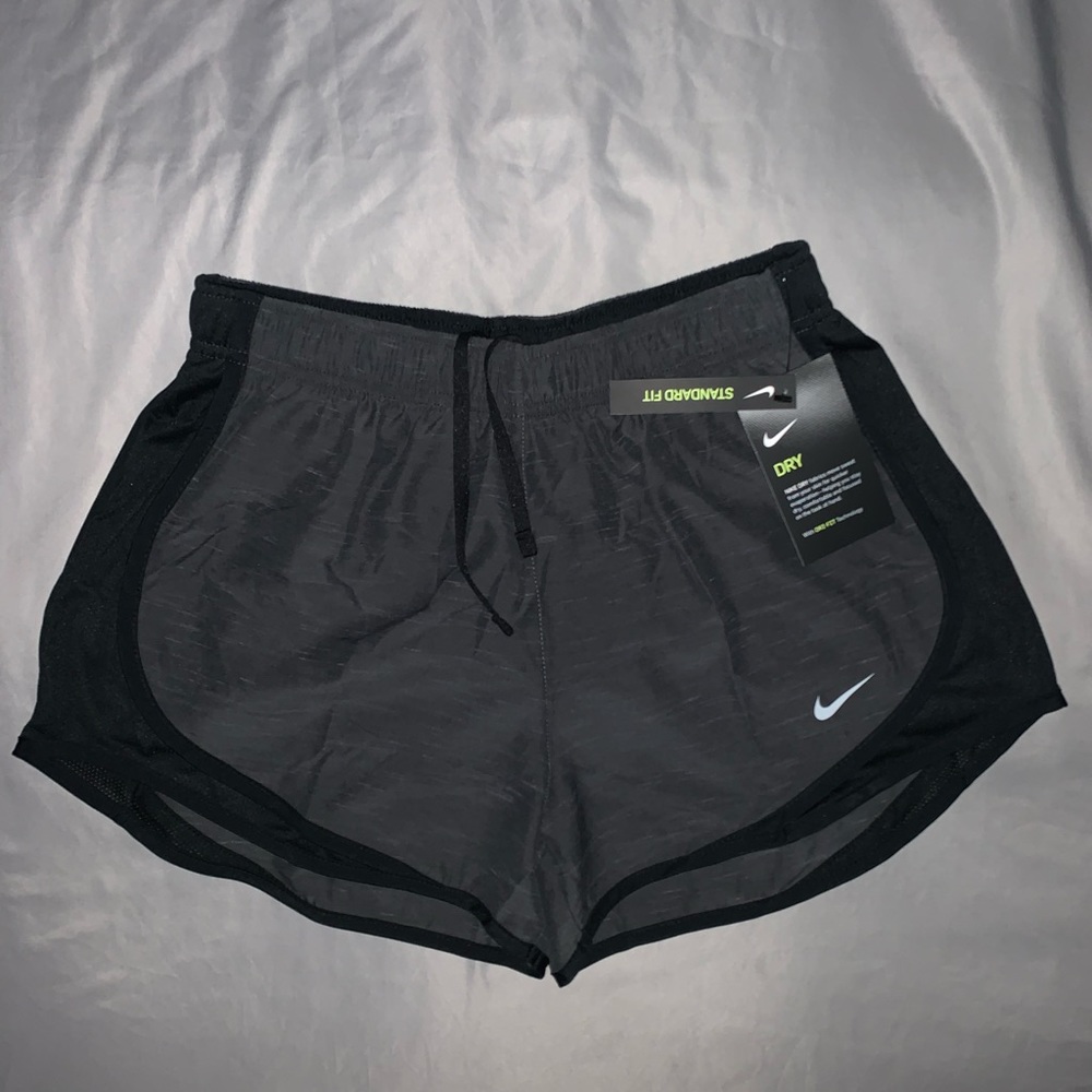 COPY - Nike shorts women
